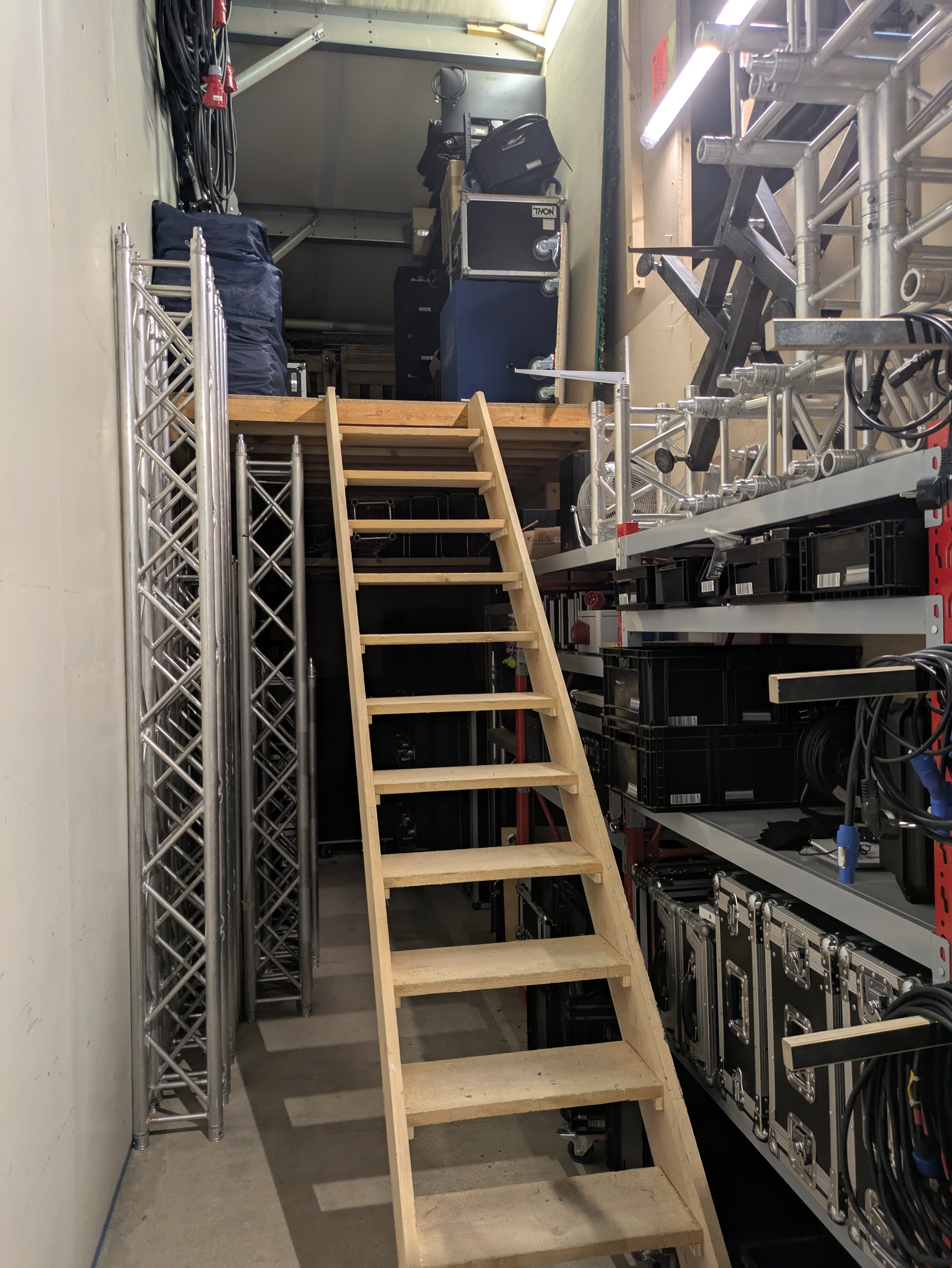 Anlieferung der Technik